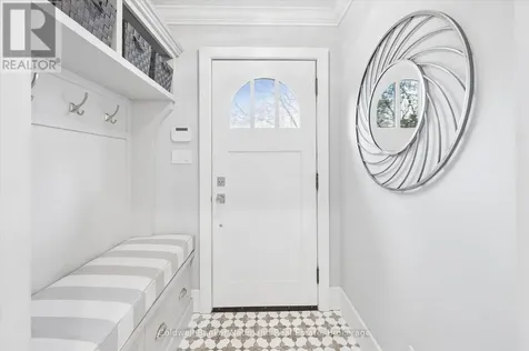 37 Parkholm Avenue Guelph (st. George's) ON N1E 2S4