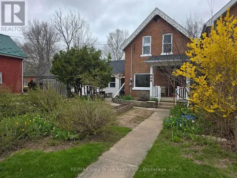 648 9th Street East Owen Sound ON N4K 1P7