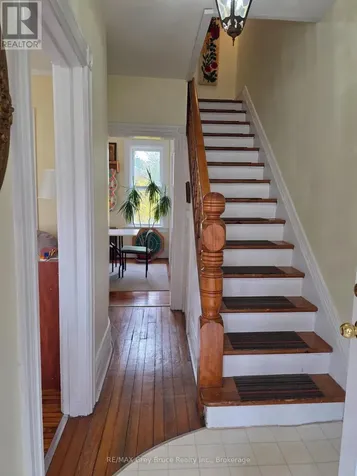648 9th Street East Owen Sound ON N4K 1P7