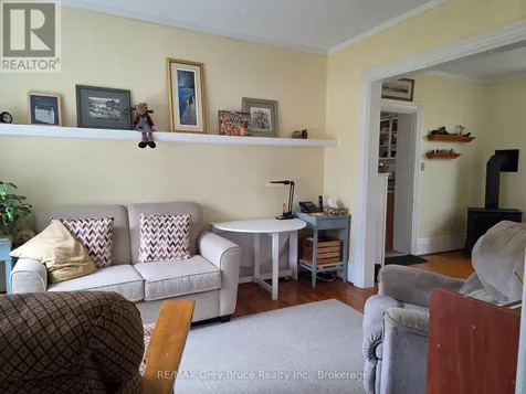 648 9th Street East Owen Sound ON N4K 1P7