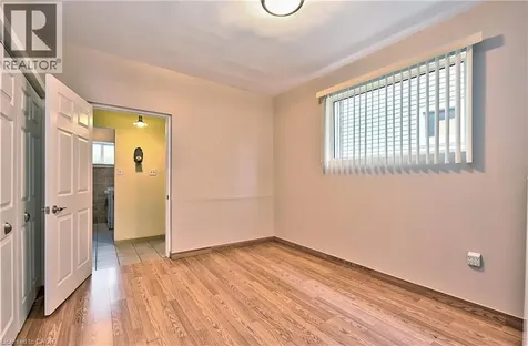 1476 Barton Street East Hamilton ON L8H 2W9
