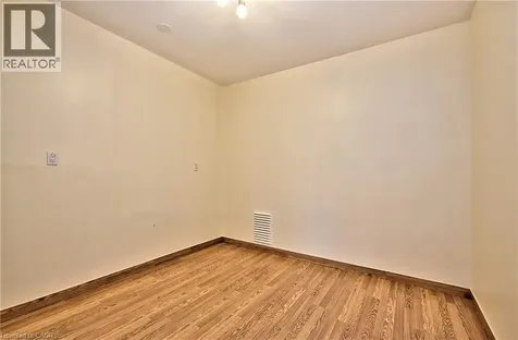 1476 Barton Street East Hamilton ON L8H 2W9
