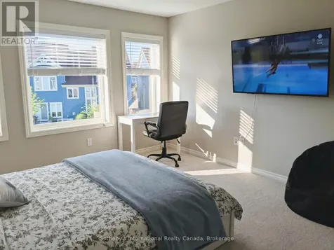 23 Gregory Avenue Collingwood ON L9Y 0Z5