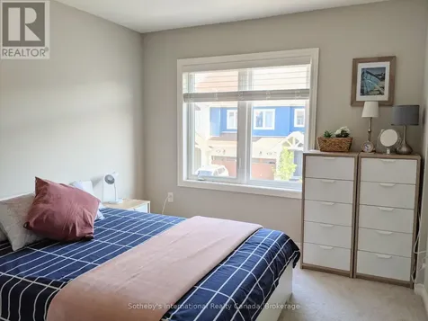 23 Gregory Avenue Collingwood ON L9Y 0Z5