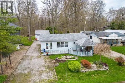 9900 Lake Road Lambton Shores ON N0N 1J1