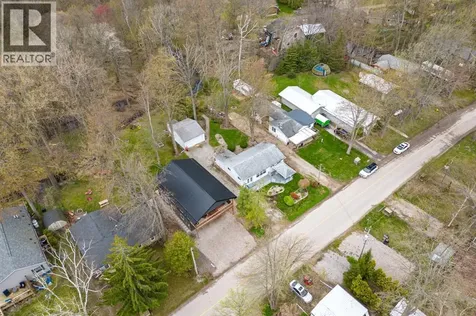 9900 Lake Road Lambton Shores ON N0N 1J1