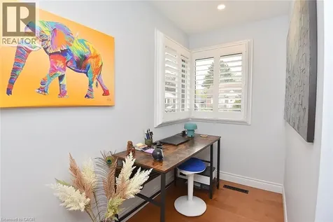 12 Desjardins Avenue Dundas ON L9H 4P9
