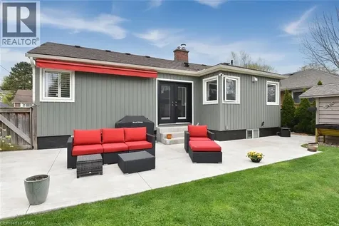 12 Desjardins Avenue Dundas ON L9H 4P9