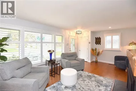 12 Desjardins Avenue Dundas ON L9H 4P9