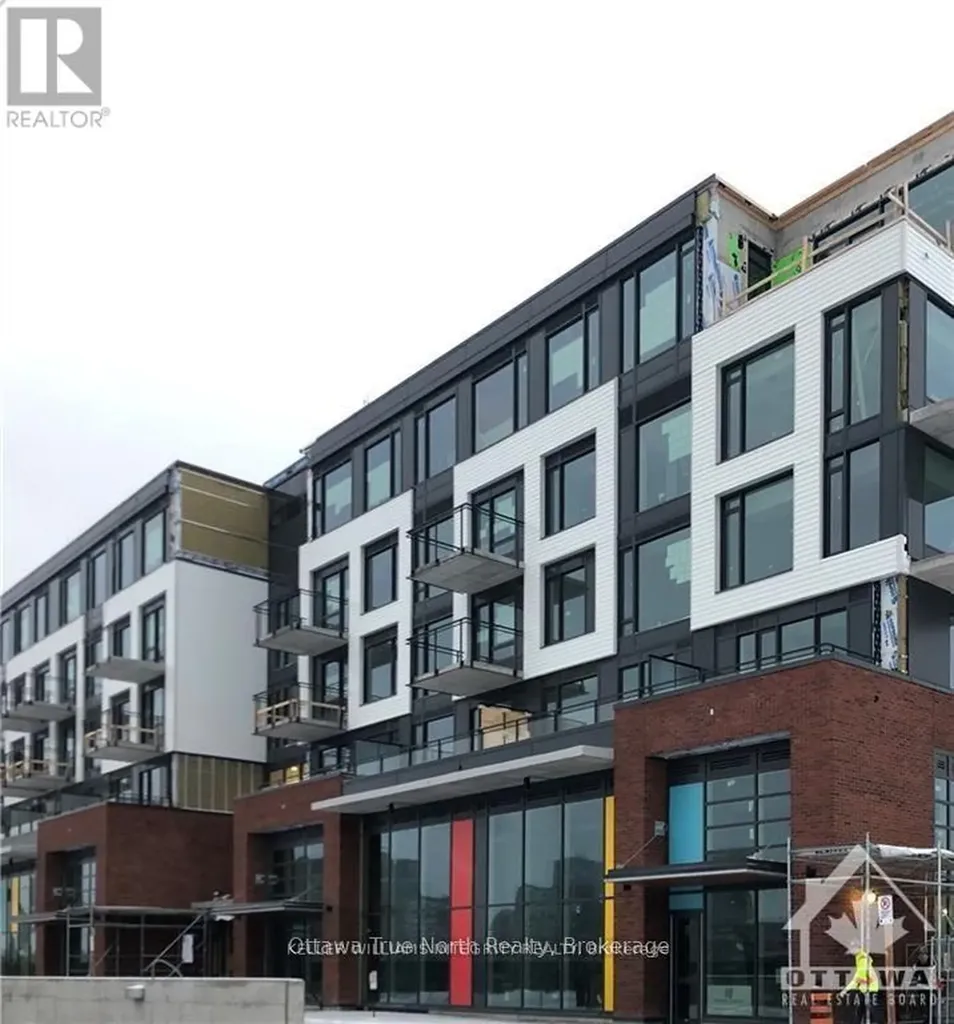 320 Miwate Private Ottawa ON K1R 6K8