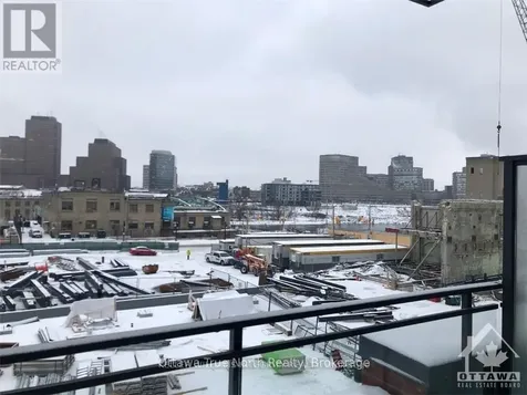 320 Miwate Private Ottawa ON K1R 6K8