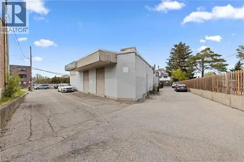 125 Gailmont Drive Hamilton ON L8K 4B8