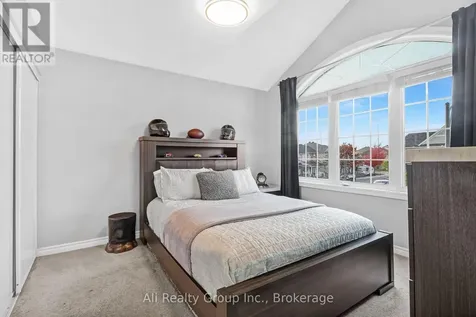 3454 River Run Avenue Ottawa ON K2J 0R8