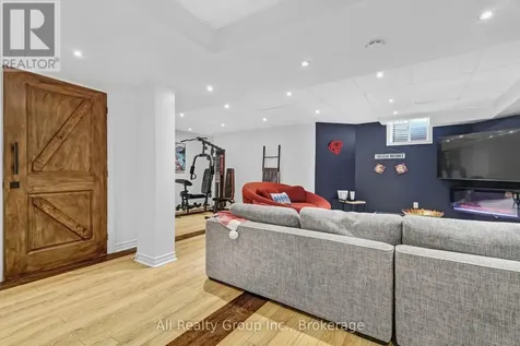 3454 River Run Avenue Ottawa ON K2J 0R8