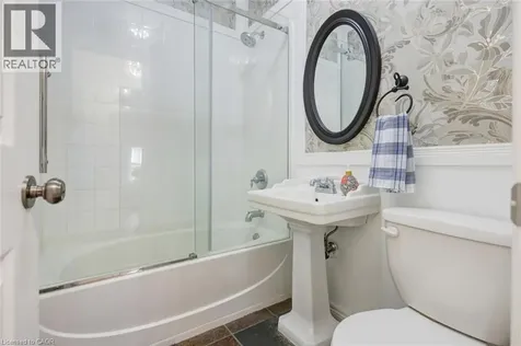 483 Parrott Place Woodstock ON N4T 1V8