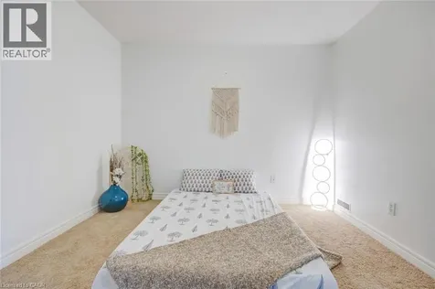 483 Parrott Place Woodstock ON N4T 1V8