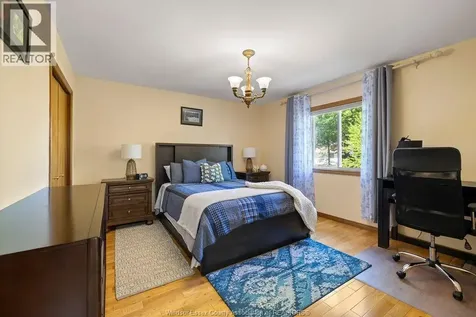 534 Michael Crescent Lasalle ON N9J 3A3