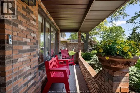 534 Michael Crescent Lasalle ON N9J 3A3