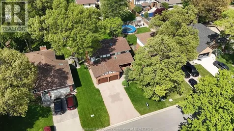 534 Michael Crescent Lasalle ON N9J 3A3