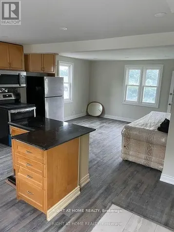 8162 Highway 12 W. Road Oro-medonte ON L3V 6H2