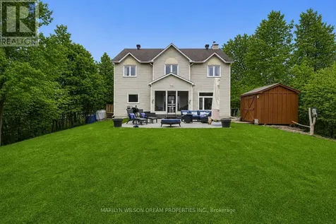 3276 Barlow Crescent Ottawa ON K0A 1T0