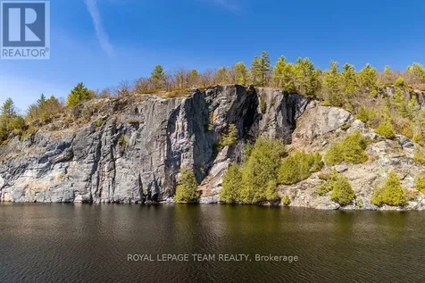 218 Diamond Lake Road Madawaska Valley ON K0J 1L0
