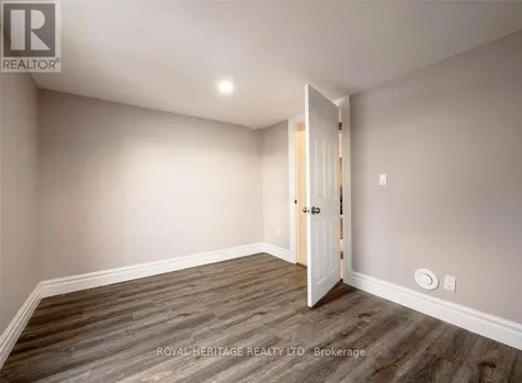 1165 Elm Avenue Windsor ON N9A 5J1