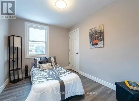 1165 Elm Avenue Windsor ON N9A 5J1