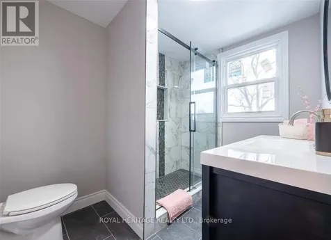 1165 Elm Avenue Windsor ON N9A 5J1
