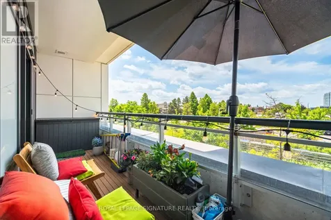2560 Eglinton Avenue West Mississauga (central Erin Mills) ON L5M 0Y3
