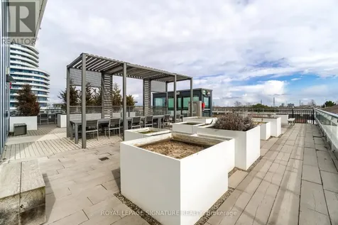 2560 Eglinton Avenue West Mississauga (central Erin Mills) ON L5M 0Y3