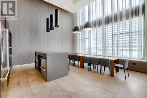 2560 Eglinton Avenue West Mississauga (central Erin Mills) ON L5M 0Y3