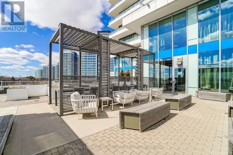 2560 Eglinton Avenue West Mississauga (central Erin Mills) ON L5M 0Y3