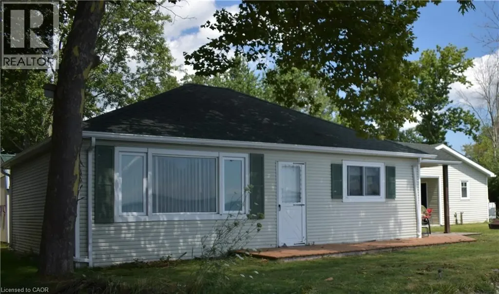 3 Horseshoe Bay Road Dunnville ON N1A 2W8