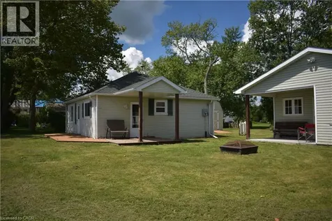 3 Horseshoe Bay Road Dunnville ON N1A 2W8