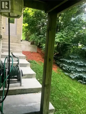 2111 Countrystone Place Kitchener ON N2N 3L7