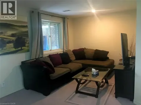 2111 Countrystone Place Kitchener ON N2N 3L7