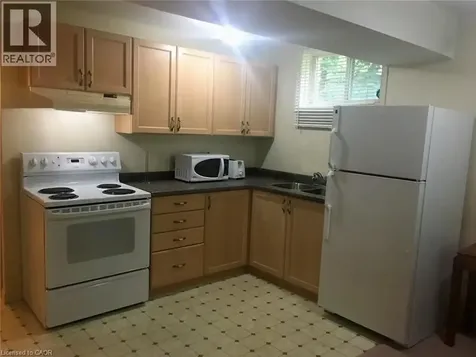 2111 Countrystone Place Kitchener ON N2N 3L7