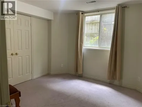 2111 Countrystone Place Kitchener ON N2N 3L7