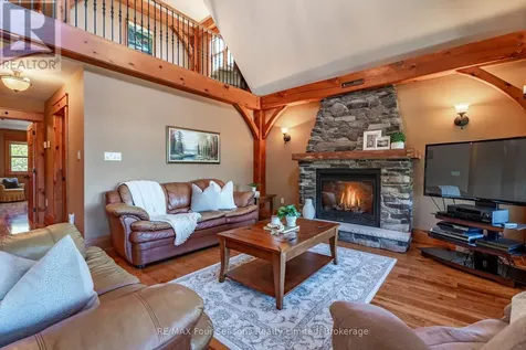 805 Eastdale Drive Wasaga Beach ON L9Z 2R5