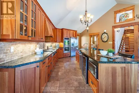 805 Eastdale Drive Wasaga Beach ON L9Z 2R5