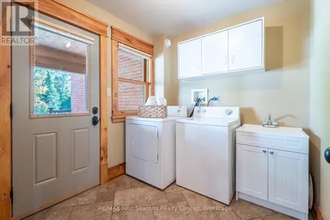 805 Eastdale Drive Wasaga Beach ON L9Z 2R5