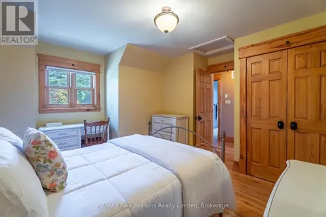 805 Eastdale Drive Wasaga Beach ON L9Z 2R5