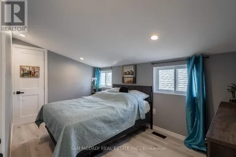 55 Allan Avenue Hamilton (homeside) ON L8H 2C8