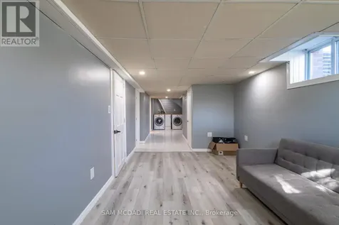 55 Allan Avenue Hamilton (homeside) ON L8H 2C8