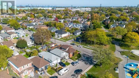 55 Allan Avenue Hamilton (homeside) ON L8H 2C8