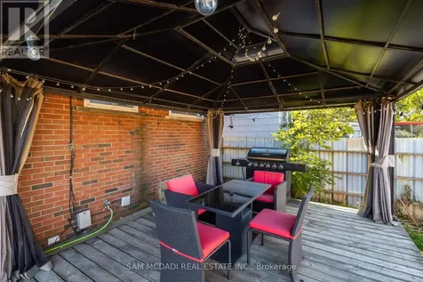 55 Allan Avenue Hamilton (homeside) ON L8H 2C8