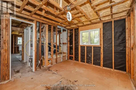 2678 25th Side Road Innisfil ON L9S 3T4