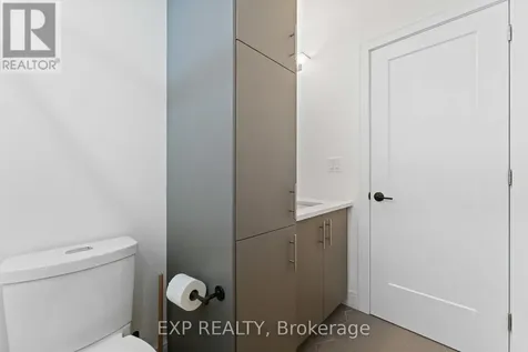 9 Anderson Street Ottawa ON K1R 6T4