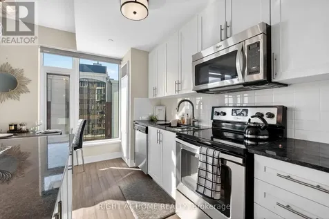 118 Holmwood Avenue Ottawa ON K1S 5J5